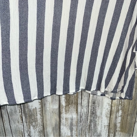 Oddy Stripe Ruffle Sleeve Blouse - Picture 5 of 7